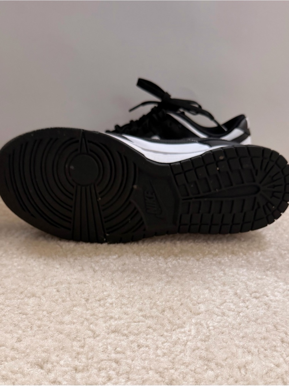 Nike White/Black Dunk Low Retro Sneakers - Picture 5 of 6
